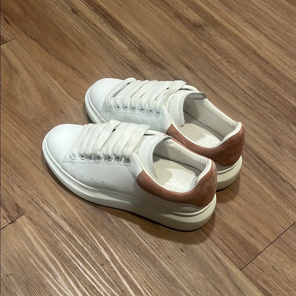 Alexander McQueen White Sneakers with Blush Heel Patch